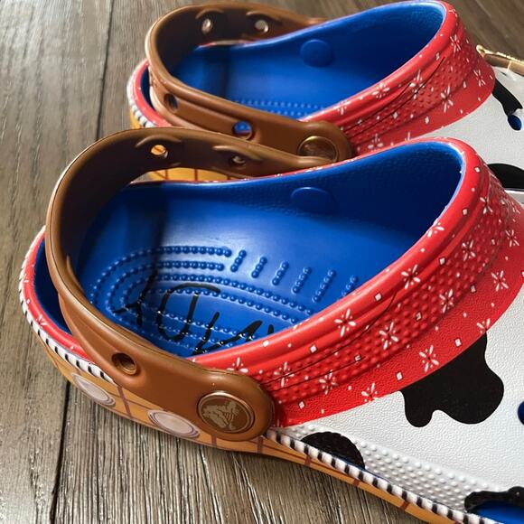 NWT Crocs Pixar Toy Story Woody size Junior 5 kids clogs - Picture 2 of 12